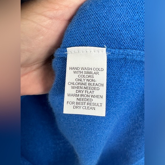 Prive 100% Cashmere Sapphire Blue Crew Neck Long Sleeved 100% Sweater-Size Med - Picture 5 of 10
